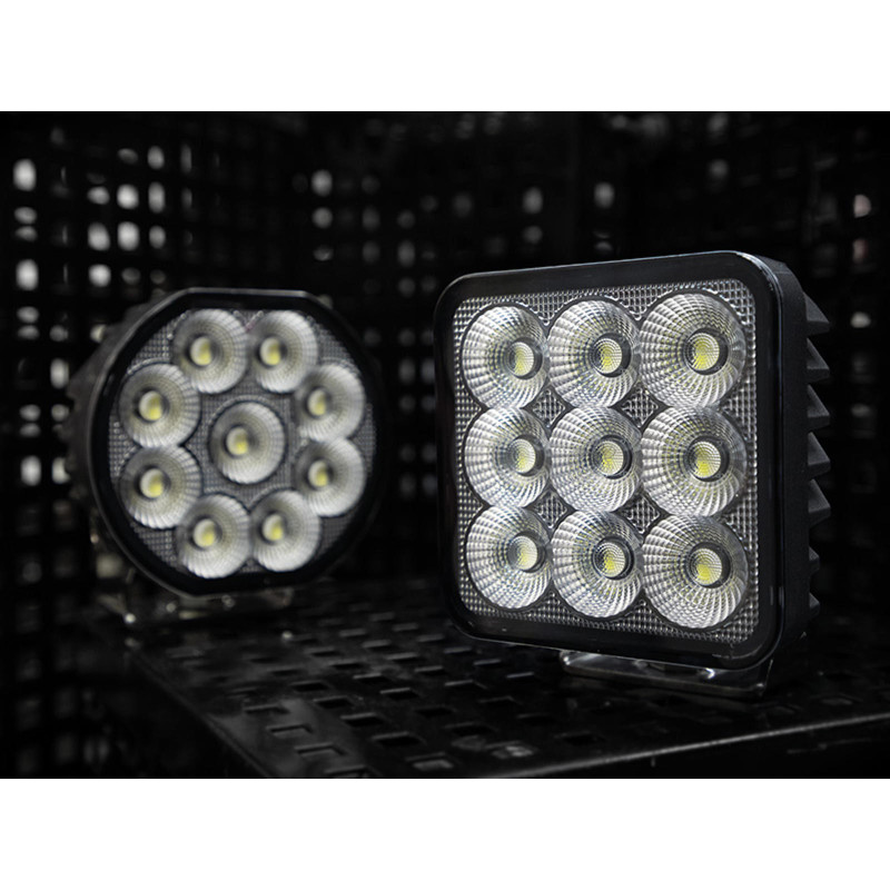 BULLPRO SPECTRUM LED arbejdslampe 54W Rund. 9-32vdc. 3.89A/13.7v. 5000K. IP68. DT stik indbygget. 6050Lumen. R10. 101x101x45mm