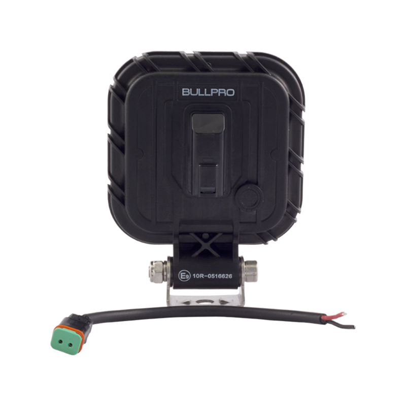 BULLPRO LED WORK/REVERSE COMBI. Firkantet. R23 godkendt arbejds/baklygte 20W. 1284lumen. 5700K. 12-4