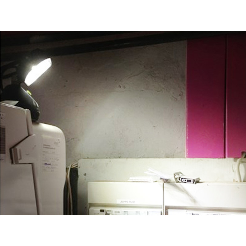 Mobil LED arbjdslampe m/magnetfod samt indbygget advarselsblink