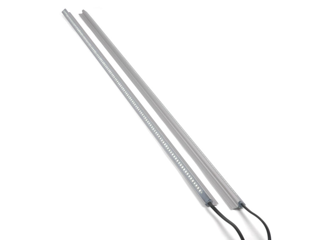 LED skinne2 vinklet, højre. 52 cm. 10W/m. 10-15V.