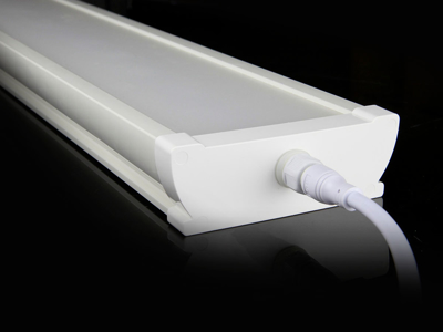 High-Lux LED armatur 20W. 60 cm. NW. gennemfortrådet